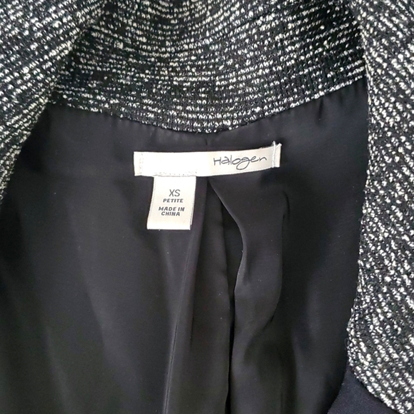 Halogen Slimming Blazer - Picture 4 of 4